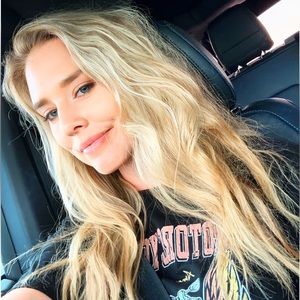 Meet your Posher, Brooke